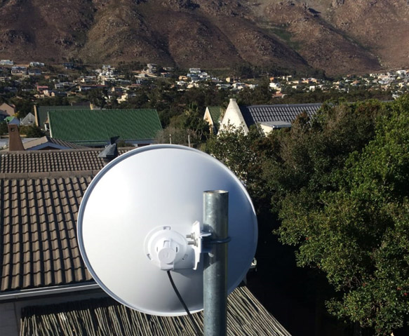 Wireless network link installation in Cape Town providing high-speed connectivity between buildings